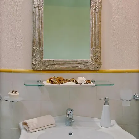 Maison La Taupiniere Country house Pinerolo